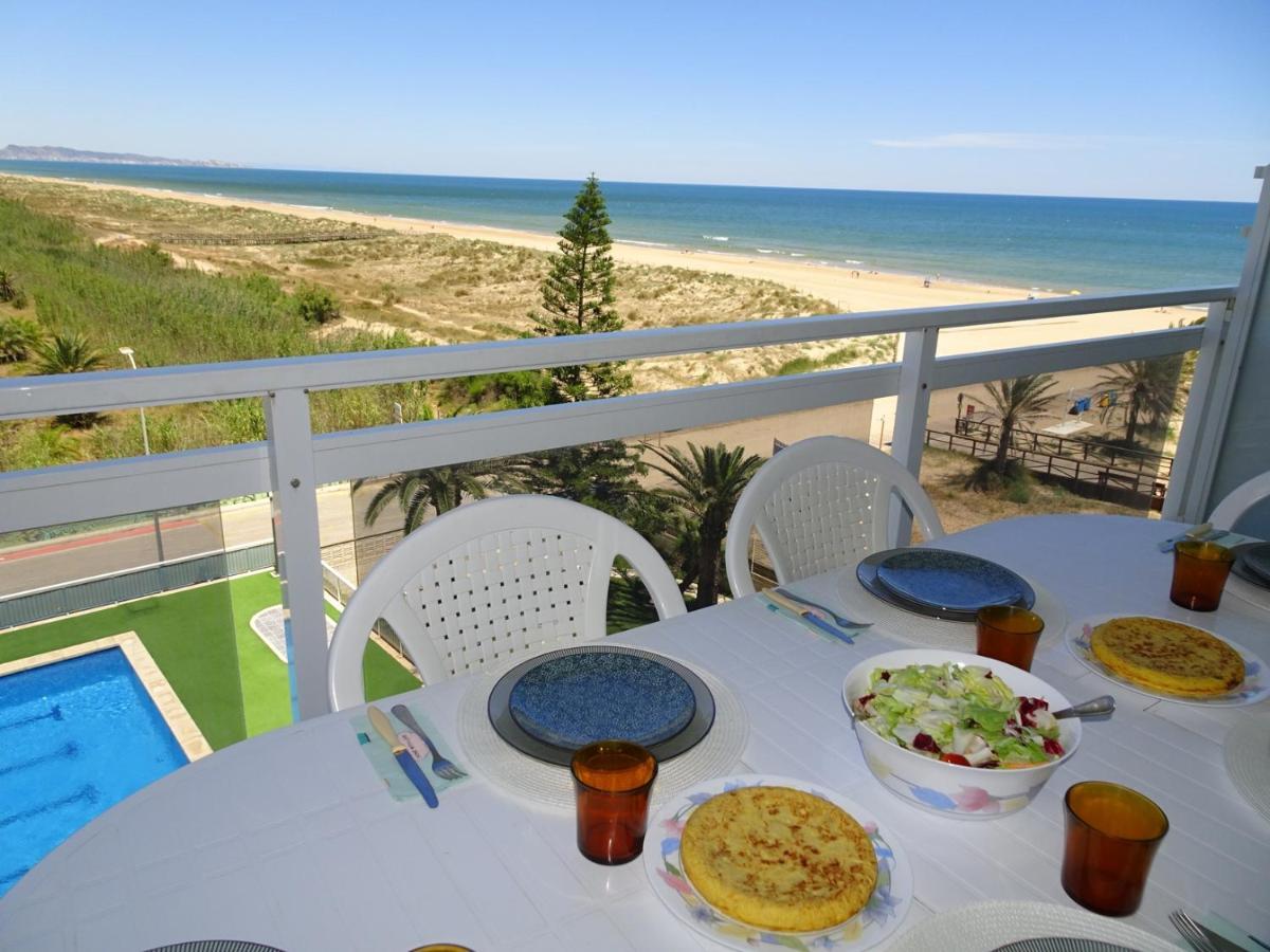 Appartamento AIGUA BLAVA Primera línea - Alquiler solo familias Playa de Gandia Esterno foto